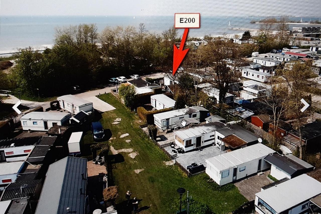 Ferienwohnung Direkt Am Strand In Маккум Экстерьер фото